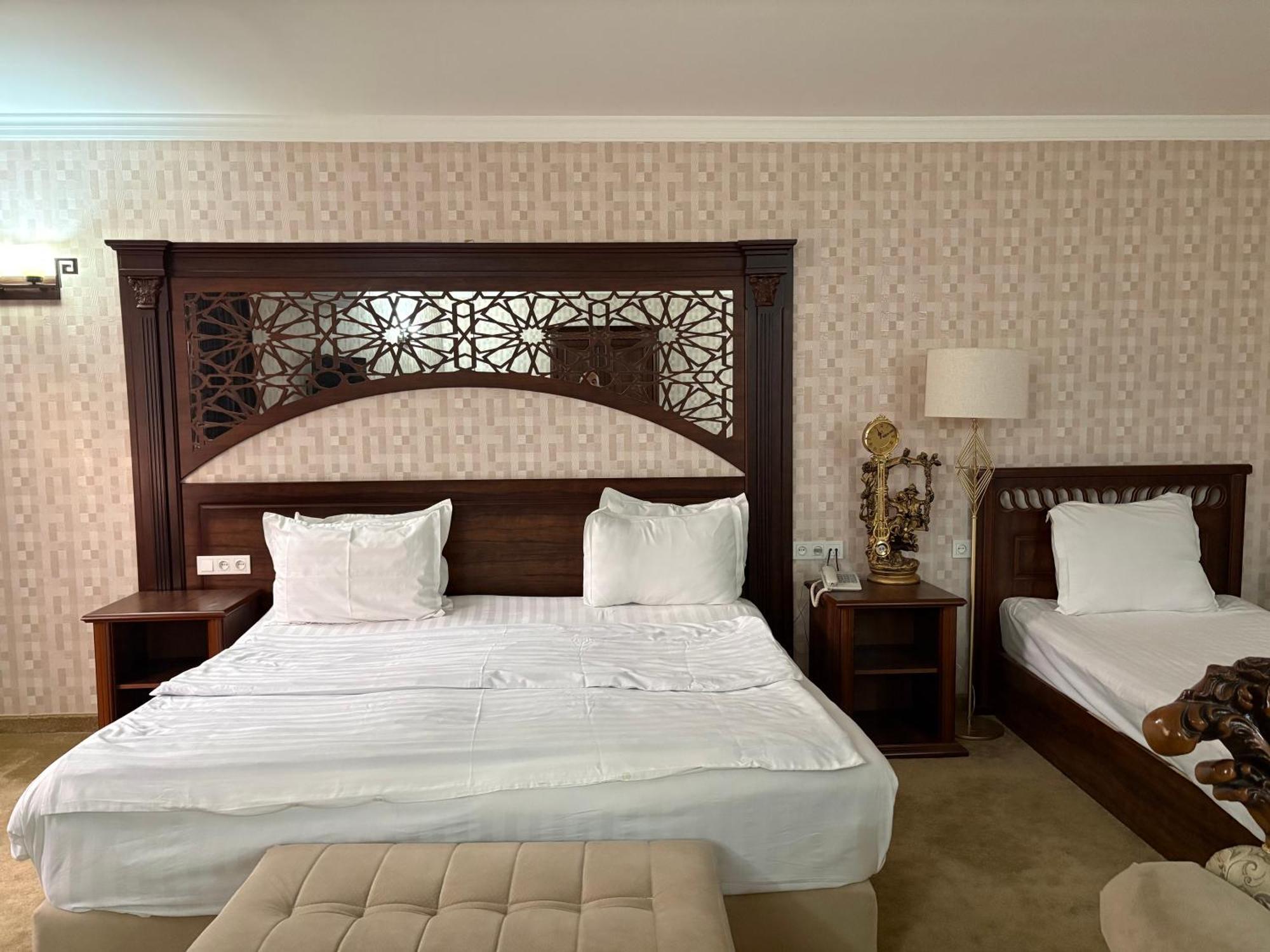 Boulevard Palace Hotel Samarkand Ngoại thất bức ảnh