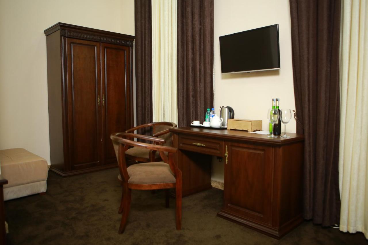 Boulevard Palace Hotel Samarkand Ngoại thất bức ảnh